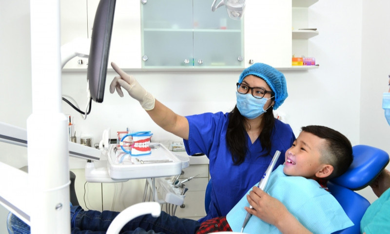 Хүүхдийн шүдийг нэг удаа үнэгүй эмчлэх эмнэлгүүд