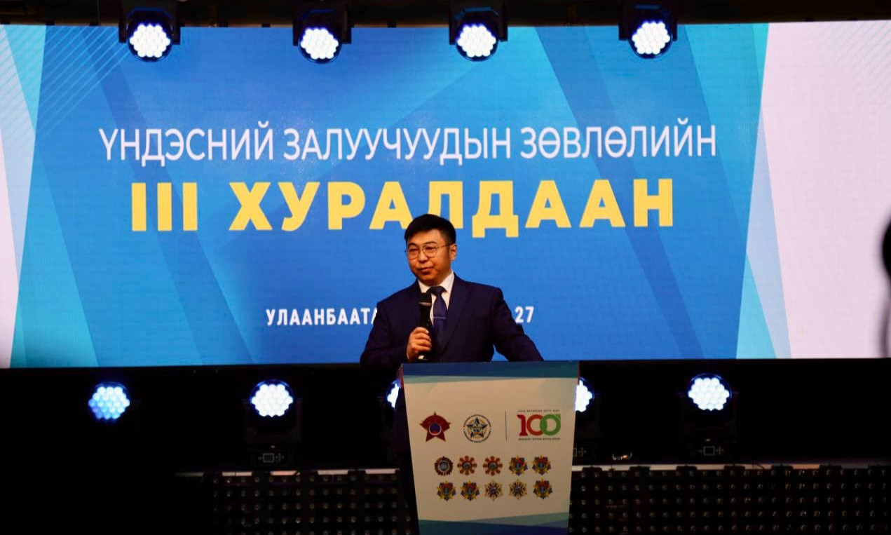Монголын Залуучуудын Холбоо манлайлагч залуусаар хүч сэлбэлээ