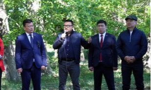Монгол Улсын Ерөнхийлөгч У.Хүрэлсүх, З.Мэндсайхан нар  хүнсний ногооны үйлдвэрлэл эрхлэгчидтэй уулзлаа