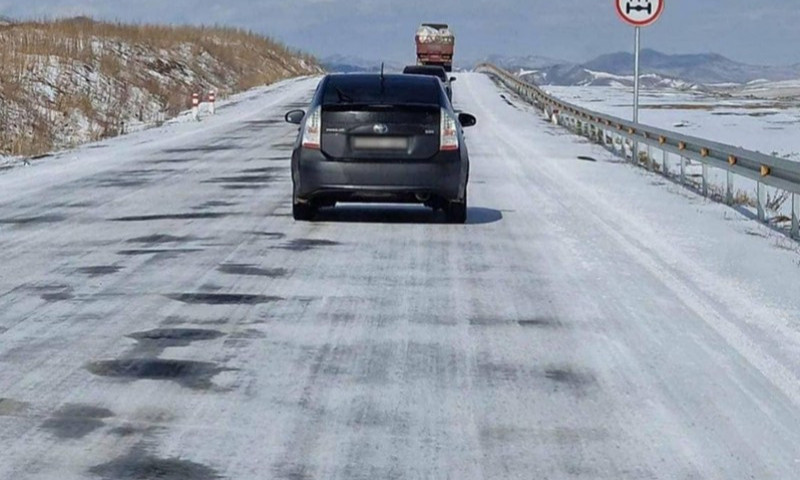 Авто замын зорчих хэсэгт халтиргаа, гулгаа үүсэх эрсдэлтэй байна