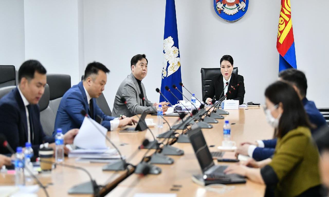 ХЭСГИЙН АХЛАГЧИЙН УРАМШУУЛЛЫН НЭМЭГДЛИЙГ ЗАСАГЛАЛ, ЭРХ ЗҮЙН ХОРООНЫ ГИШҮҮД ДЭМЖЛЭЭ