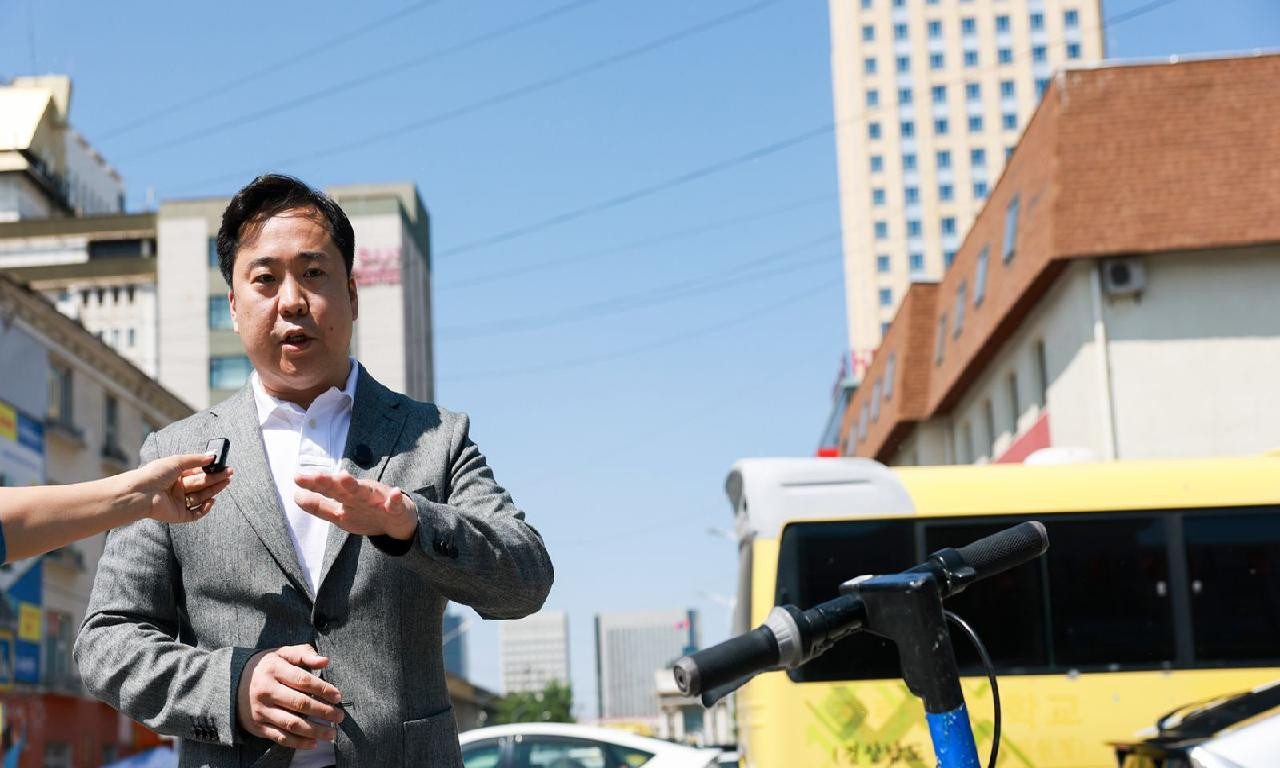 НИТХ-ЫН ДАРГА А.БАЯР: ЯВГАН ЗОРЧИГЧДЫН АЮУЛГҮЙ БАЙДЛЫГ ХАНГАХ ҮҮДНЭЭС МОПЕД, СКҮҮТЭРИЙН ЗАМБАРААГҮЙ БАЙДЛЫГ ЦЭГЦЛЭНЭ