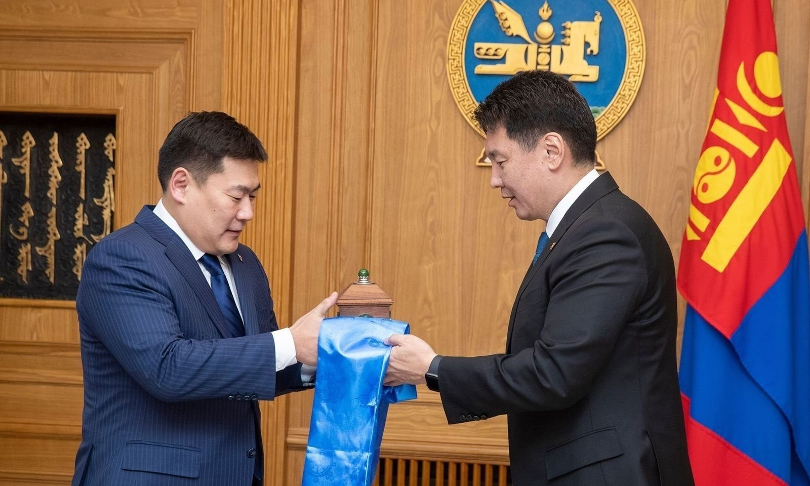 Ах дүүгийн тэмцэлд Авлигатай тэмцэх газар хэнд нь үйлчлэх вэ? 