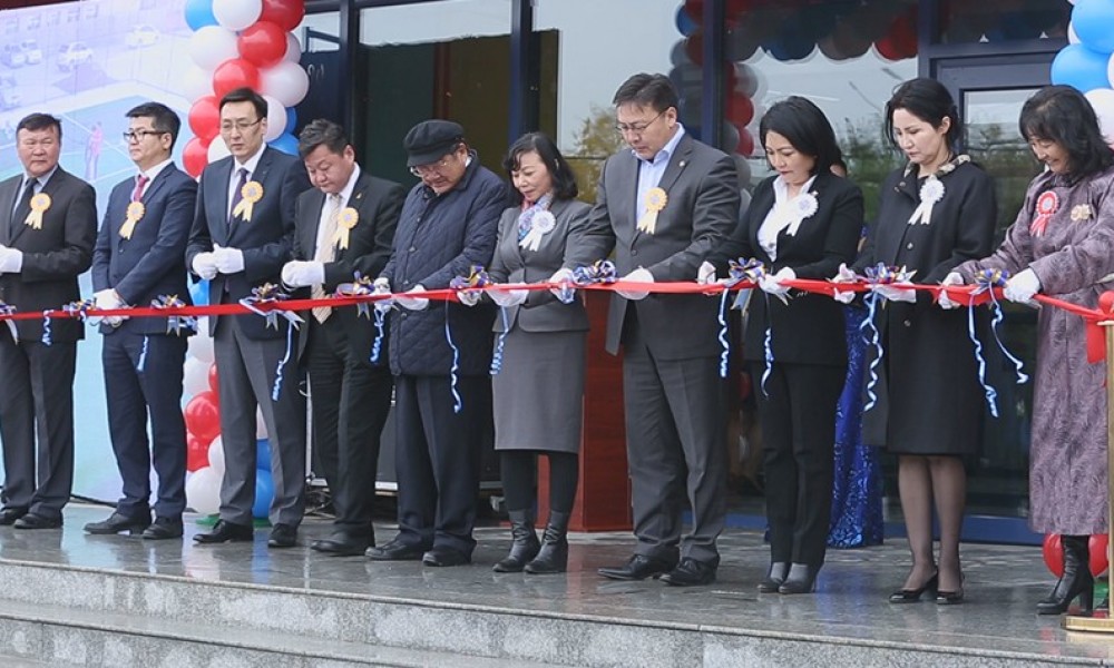 Хо Ши Миний нэрэмжит 14 дүгээр сургуулийн шинэ байрны нээлт боллоо
